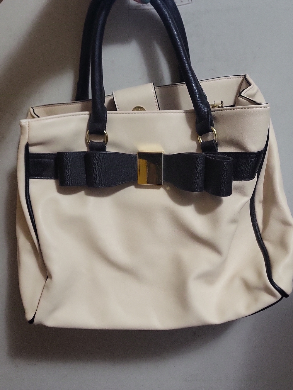 Merona Cream and Black Bow-Accent Tote